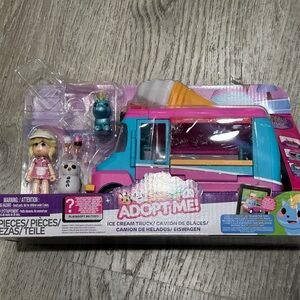 Adopt Me Ice Cream Truck Playset - Pink and Blue DOES NOT INCLUDE VIRTUAL CODE